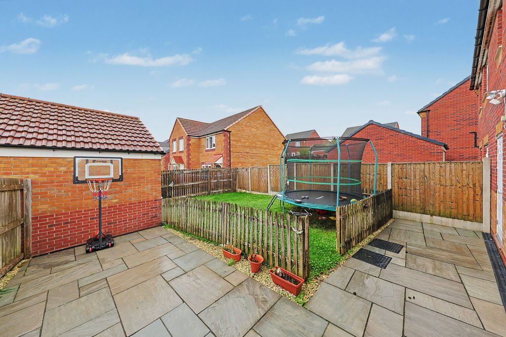 Masefield Avenue Holmewood